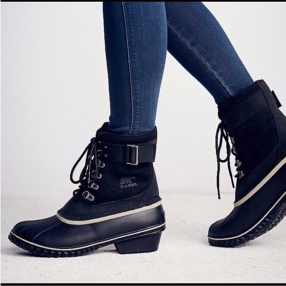 Sorel Fancy Lace ll Boots 6 - Picture 1 of 11